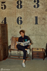 组图：吴克羣封面大片曝光 演绎音乐诗人