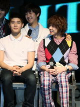 高清图：韩国偶像组合ZE:A首尔举行showcase