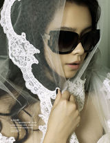 高清图：徐若瑄精选嫁衣登《时尚新娘》 