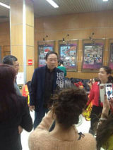 独家：春晚带妆彩排照曝光 华晨宇冯巩蔡明现身