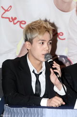 高清组图：韩组合MBLAQ携仨宝宝亮相真人秀节目宣传