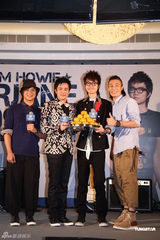 组图：Dear Jane加盟华纳 方大同薛凯琪到场支持