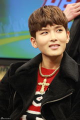 高清组图：SJ-M做客争开微博 玩转网络流行语