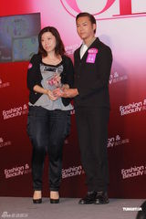 组图：容祖儿幻想有另一半 陈伟霆否认拍裸照