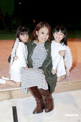 幻灯图：容祖儿拍新曲MV 创意画面宛若童话