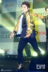 组图：韩团TEENTOP举行新专辑回归记者会