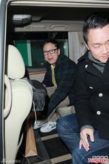 组图：王喜新店开张当老板 陈志云高调到场剪彩