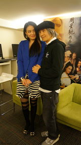 组图：《西游》香港首映 星爷回吻舒淇再表爱