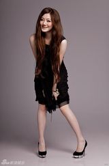 组图：李晨熙大片曝光 百变黑天使展露狂野性感