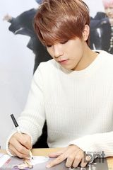 组图：男团M.pire举行第二张单曲签名会