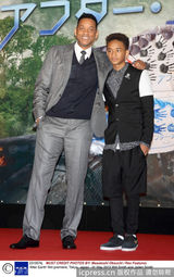 组图：威尔-史密斯携14岁幼子做宣传大秀父子情