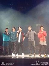 组图：古惑仔五子开唱爆满 阿B哥应采儿捧场