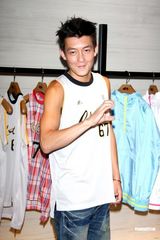 高清：陈冠希澄清分手传闻 新专辑将有新歌送女友