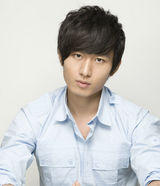 组图：成毅阳光温柔范写真来袭