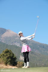 幻灯图：李鑫雨青春洋溢 绿色精灵诠释健康理念