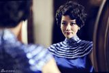 组图：唐于鸿妩媚优雅 精致旗袍演绎《花样年华》   