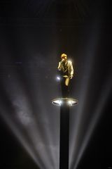 组图：罗志祥个唱化身星际战警 吐露心声歌迷落泪