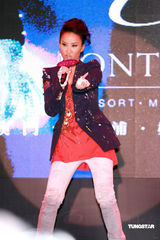 幻灯图：李玟自曝曾见MJ 巨星称赞coco名字很好听 