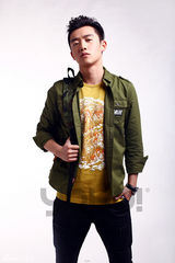 组图：郑恺杂志大片潮爆眼球 有型有款英气逼人