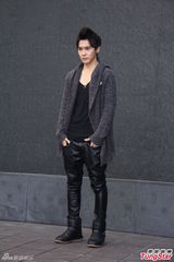 组图：唐禹哲新剧与小薰一夜情床戏火辣