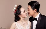 组图：于震与辛月甜蜜婚纱照曝光