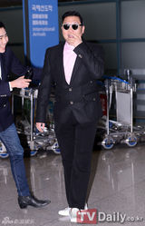 组图：鸟叔PSY结束土耳其演出准备总统就职表演