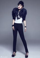 组图：阚清子酷帅大片 眼神魅惑化身黑天使