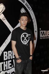 组图：朱茵怀孕一日九餐 黄贯中帮吃体重飙升