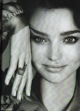 组图：米兰达-可儿登《Vogue》释放性感魅力