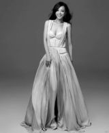 高清组图：张静初跨越60年演绎色彩之旅