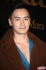 组图：杨采妮亮相风采依旧 天心薄纱性感