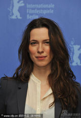 幻灯图集：《房东与租客》记者会 三美女竞艳