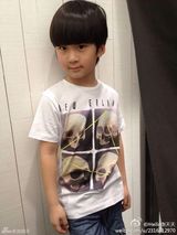 组图：张亮天天父子生活照温馨有爱