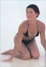 47岁铃木保奈美气质写真 获赞永远的赤名莉香