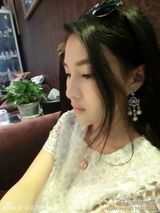 组图：郭美美嘟嘴晒自拍照 自称是公主