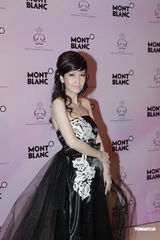 组图：周慧敏赞老公细心体贴 诸葛梓岐望生龙宝宝