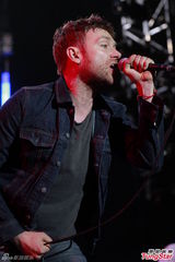 组图：英国乐队BLUR香港开唱 陈奕迅夫妇现身