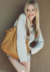 组图：“刀锋战士”超模女友生前性感写真