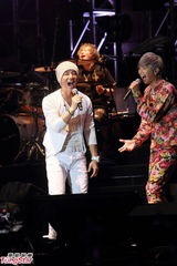 组图：黄鸿升谈前女友感慨 否认杨丞琳乃当事人