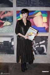 组图：许志安谢婷婷出席活动 否认与郑秀文婚讯