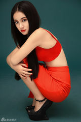 组图：程砚秋喜庆大片凤冠霞帔魅力袭人