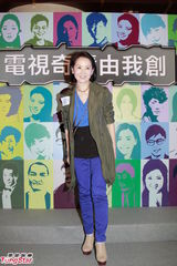 组图：王维基望尽快发牌 下月将举行节目巡礼