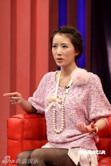 幻灯图：李念自曝与男友恩爱 李欣汝保剑锋录节目