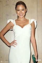 组图：蓝心湄疑默认炎亚纶整形 呼吁避免撞脸