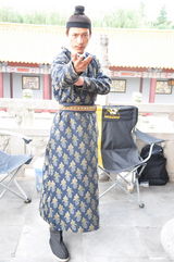 组图：《帝锦》华丽杀青 安七炫康华大飙演技 