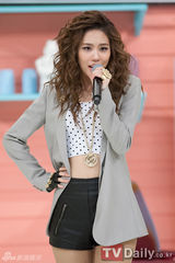 组图：李弘基miss A等热唱《倒计时》佳仁夺冠