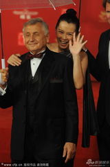 组图：上海电影节闭幕红毯评审团压轴亮相