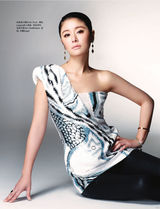 高清图：林心如杂志彰显帅气 郡主“孙小妹”驾到 