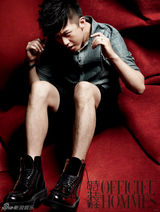 高清图：邓超《时装男士》封面称电影要的是质量