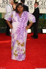 高清图：加布蕾-丝迪贝紫色长裙大走民族风